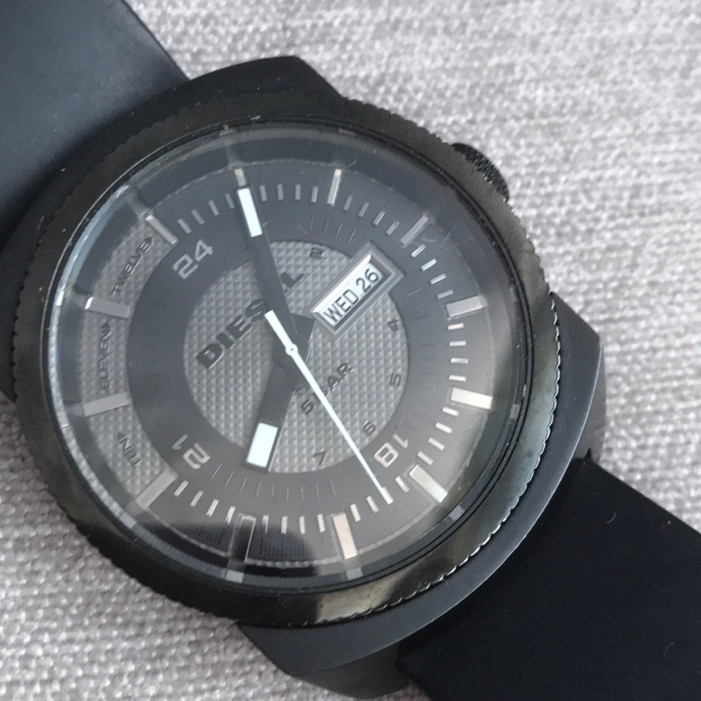Diesel Watch ❤️ - Picture 2 of 3